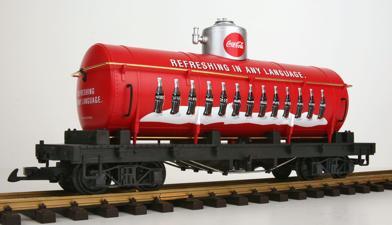 LGB 45805 Coke® Tank Car rear side view