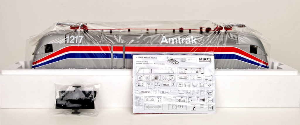 PIKO 38410 LGB G SCALE Amtrak Electric Loco